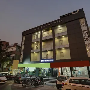 Townhouse Nangal Raya Pankha Road Hotel